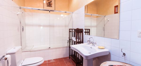 Bathroom 2 - 2nd floor