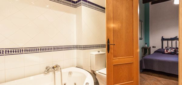 Baño privado hab 2