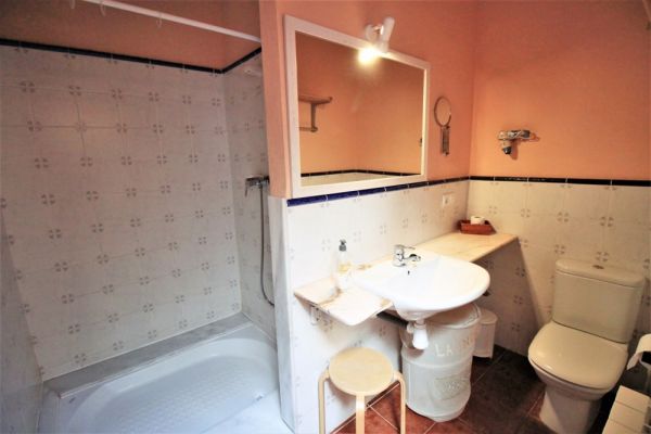 Bathroom Mas El Carles 1