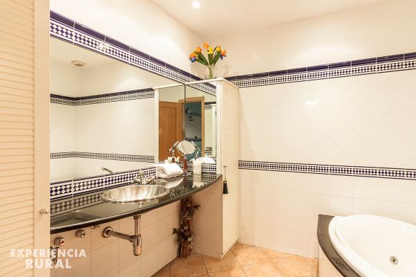 Baño privado hab 2